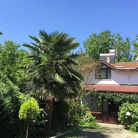 Holiday home Gul Ev *